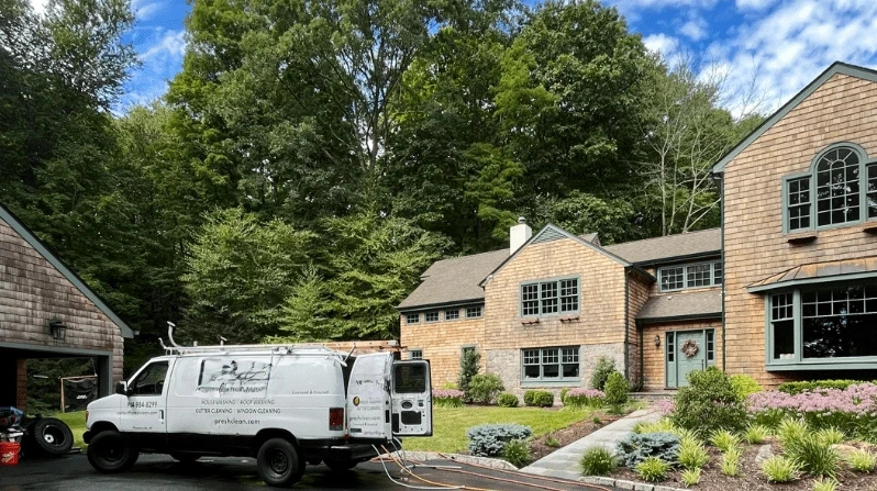 Avon Power Washing power washing crew working in Parma, OH